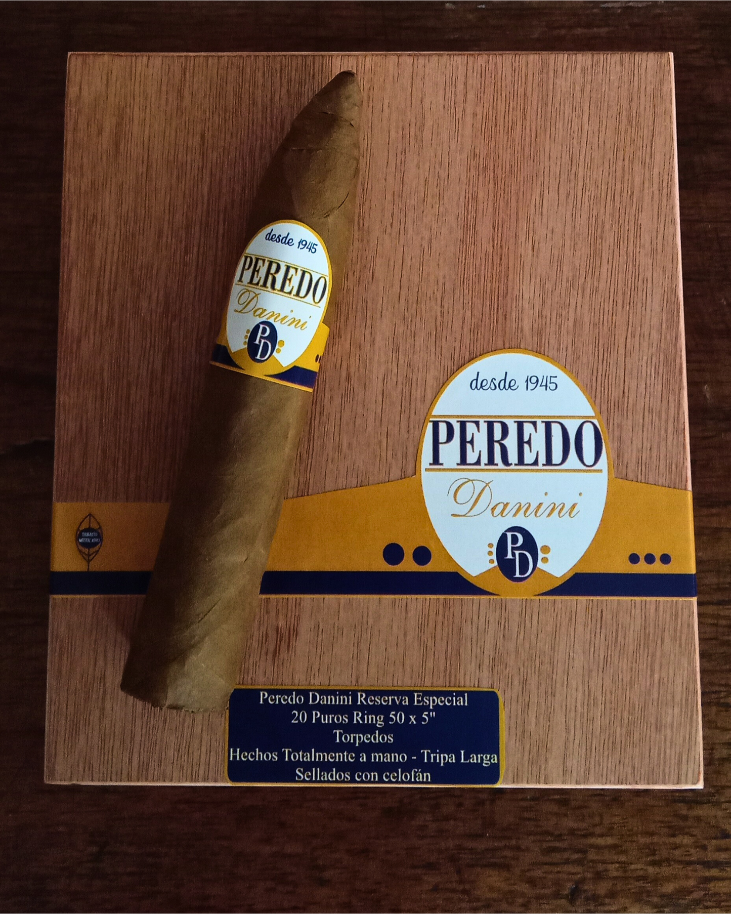 Torpedo Caja con 20 puros Linea Reserva Especial Capa Clara